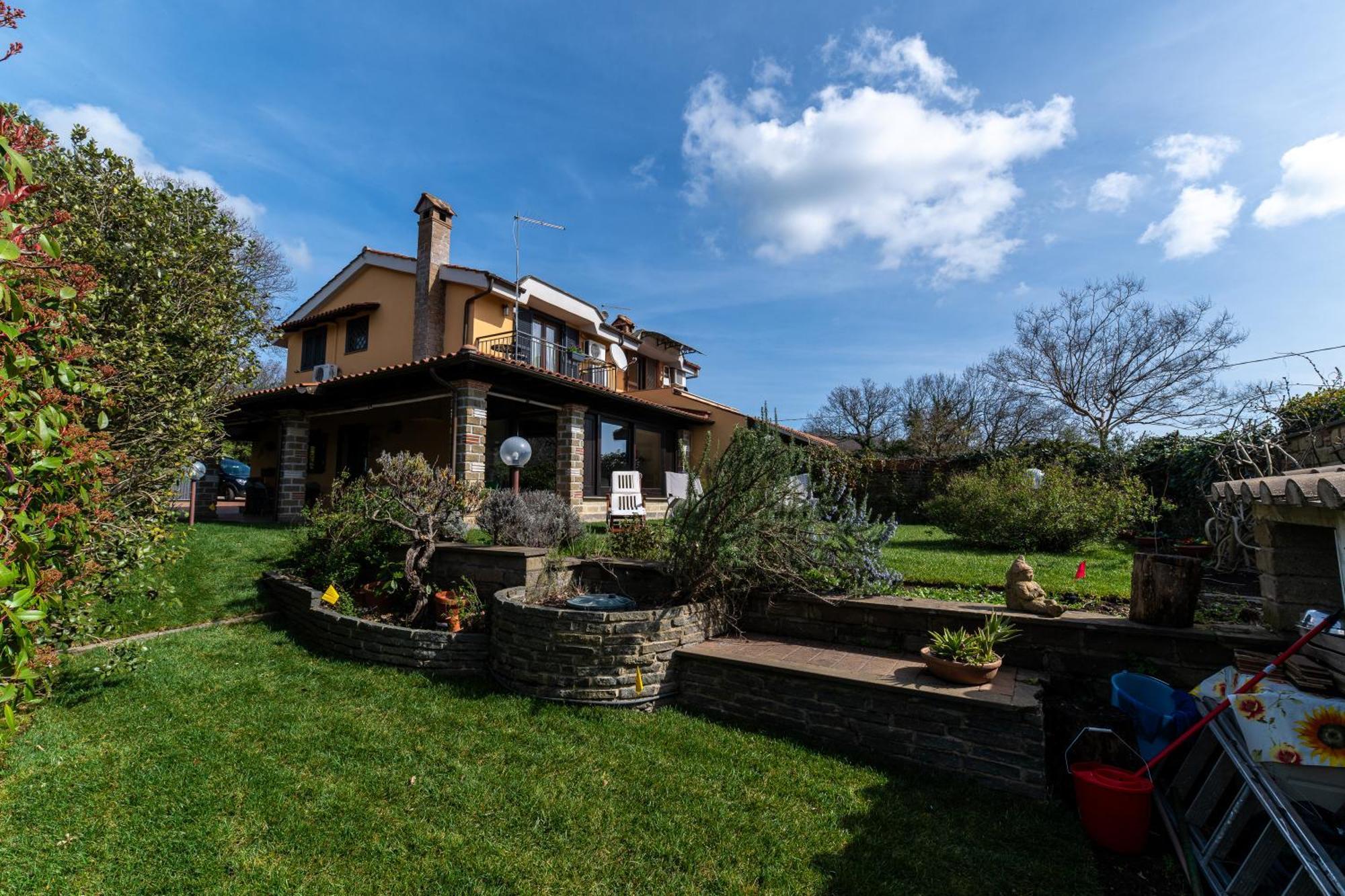 A Casa Di Fio' Villa Тревиняно Романо Екстериор снимка